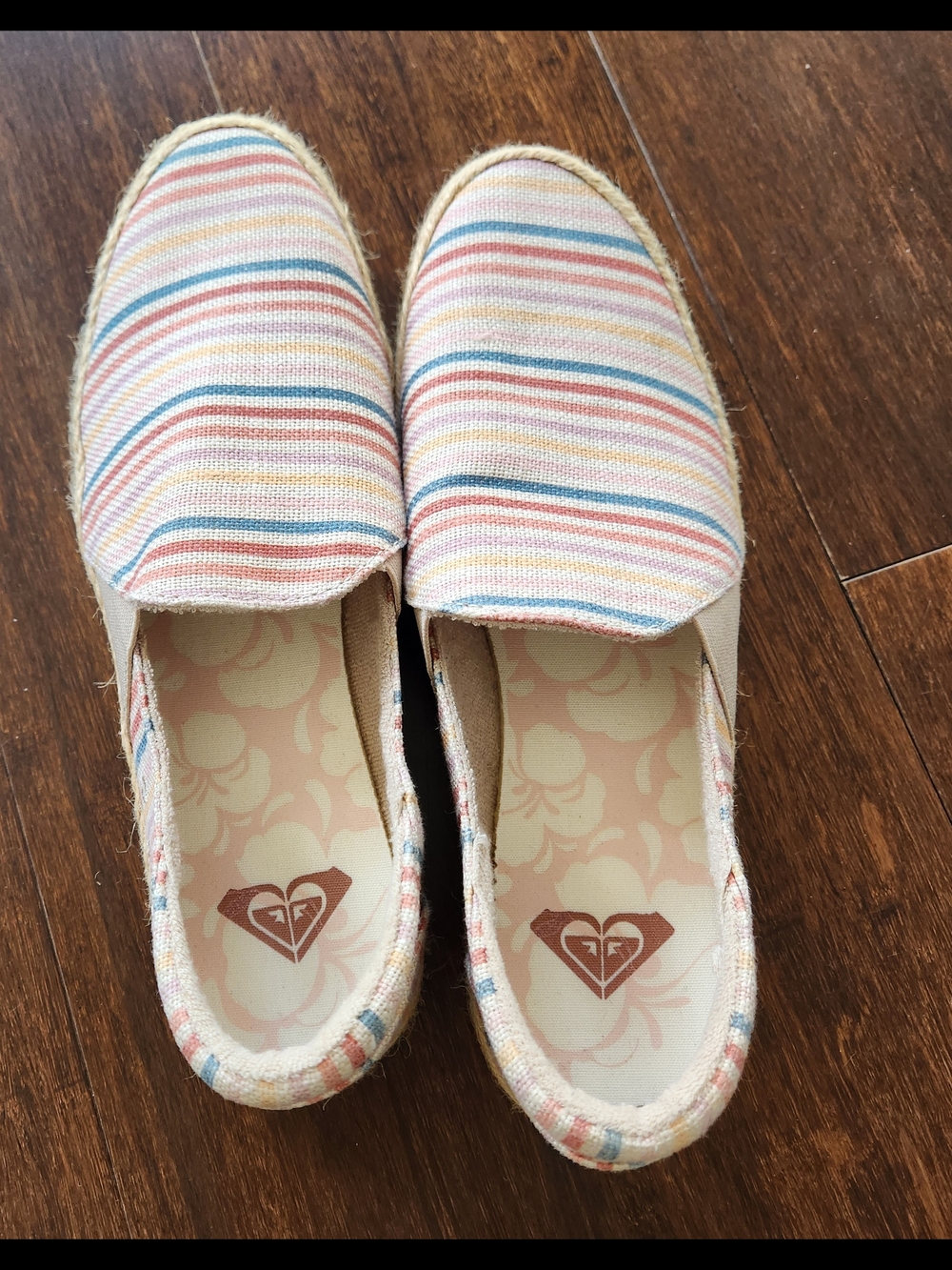 Roxy Striped Slip On Womens Shoes Size 9 NWOT